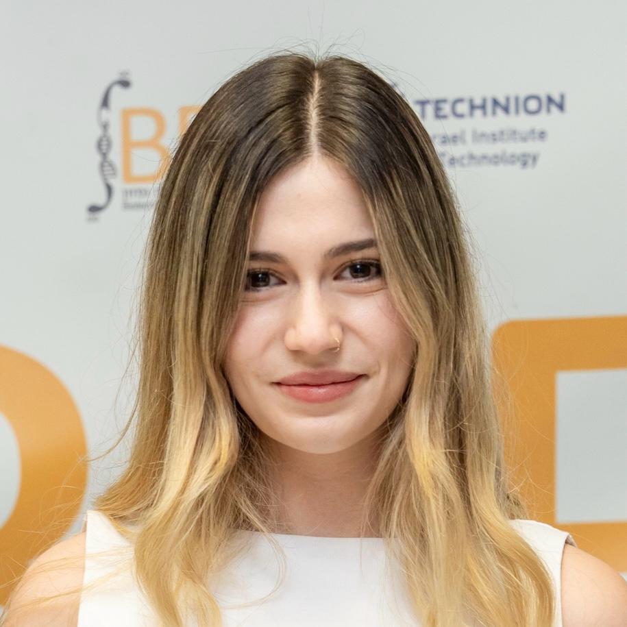 Picture of Maya Sharon